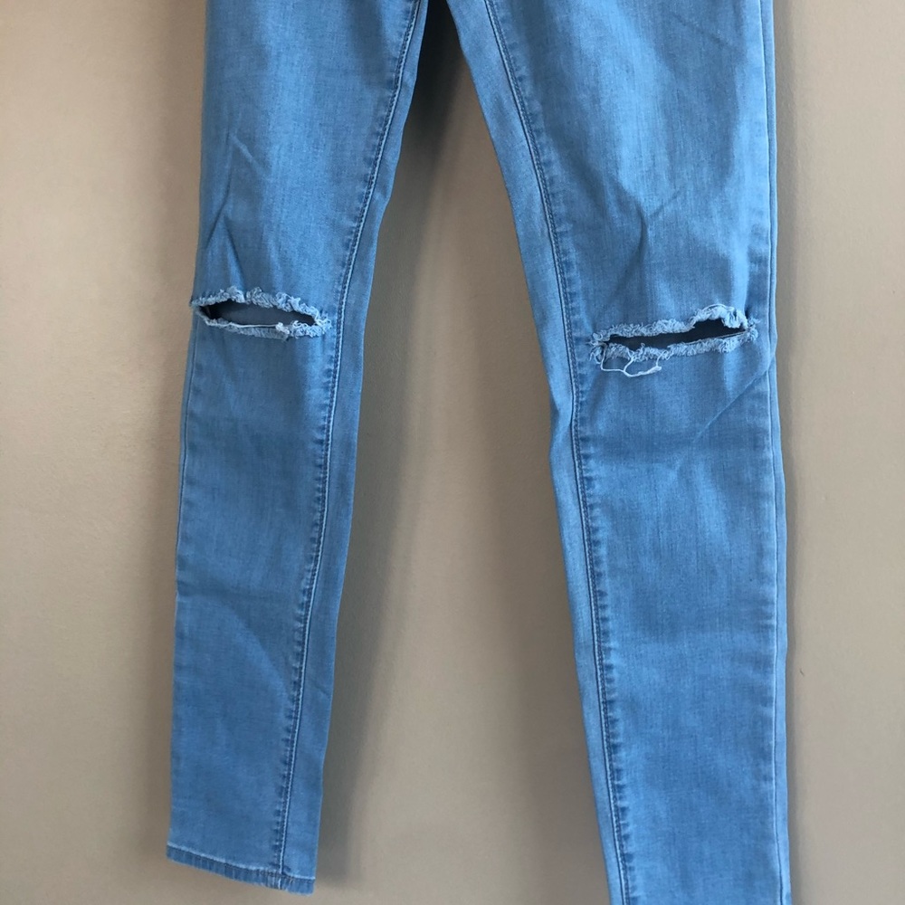 Bullhead Light Wash Skinny Jean